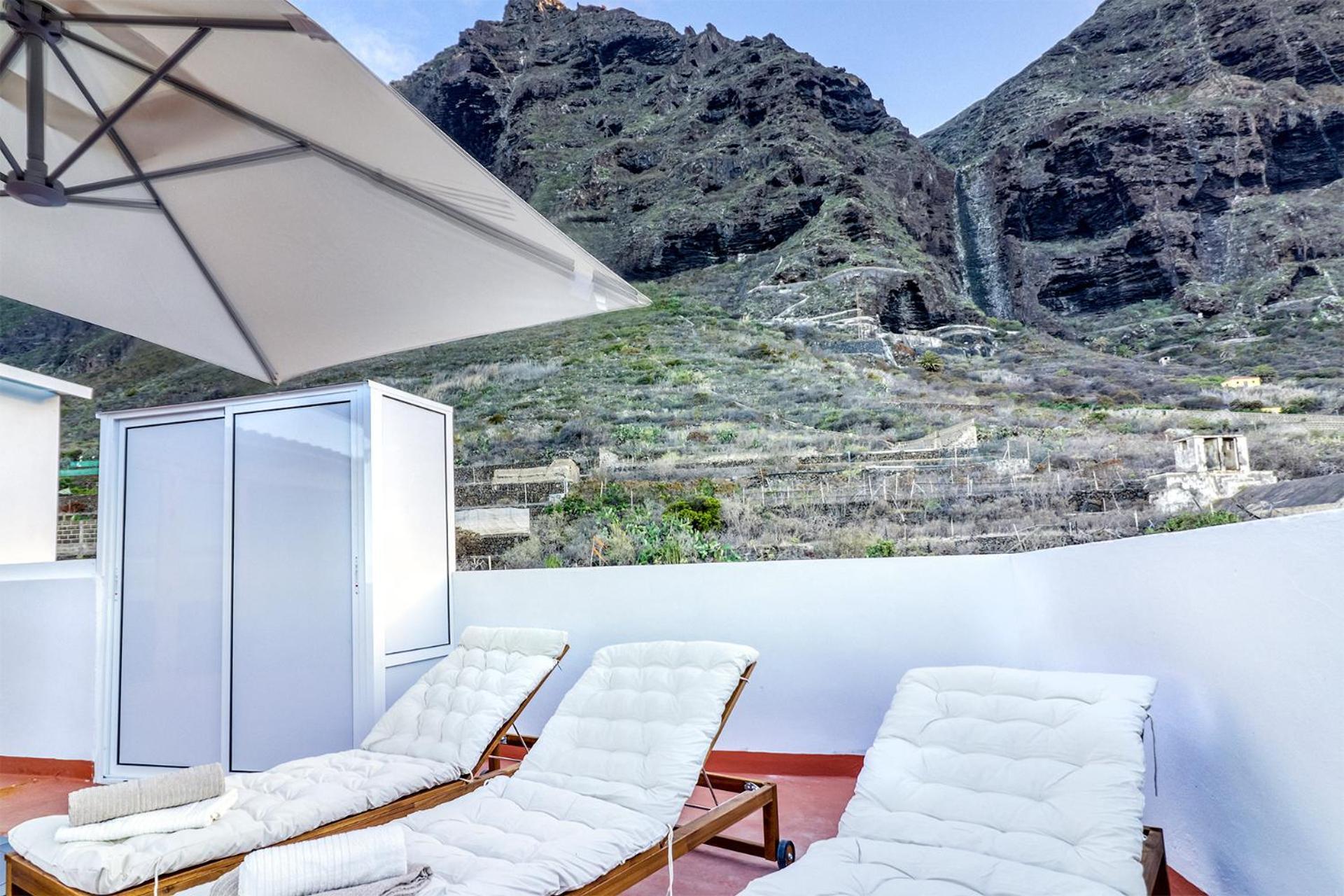 Vakantiehuis Spacious With Tropical Garden, Bbq, Near Seaside *