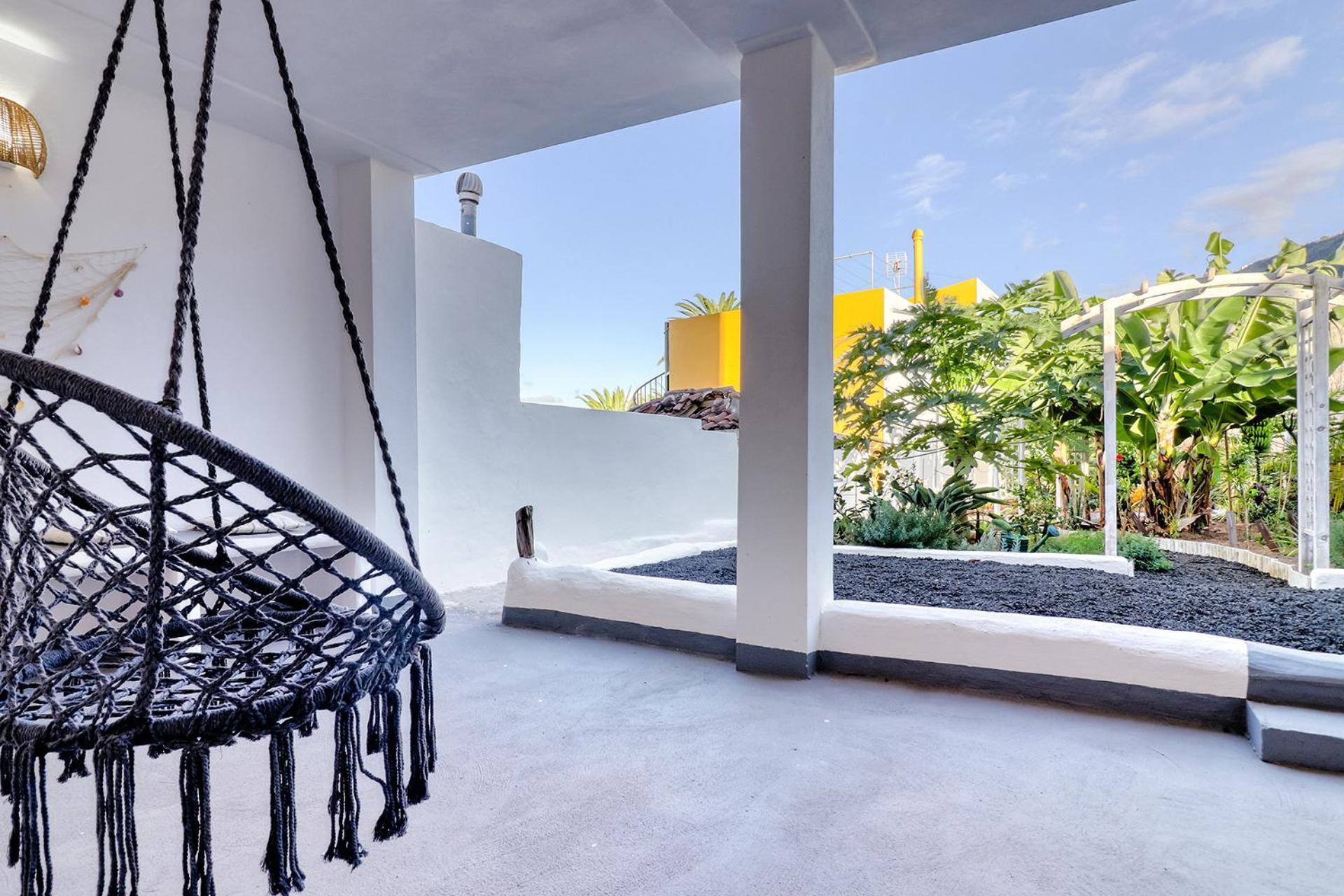 Spacious With Tropical Garden, Bbq, Near Seaside